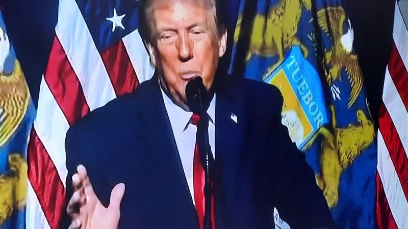 الرئيس الأميركي دونالد