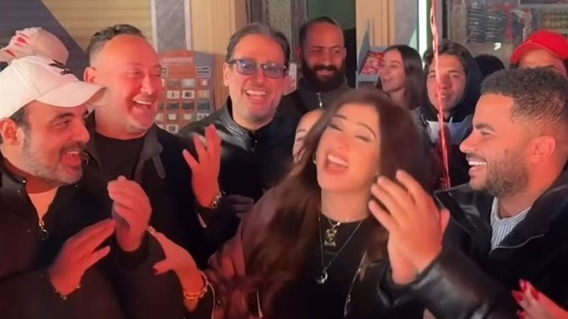  الفنانة ياسمين عبد