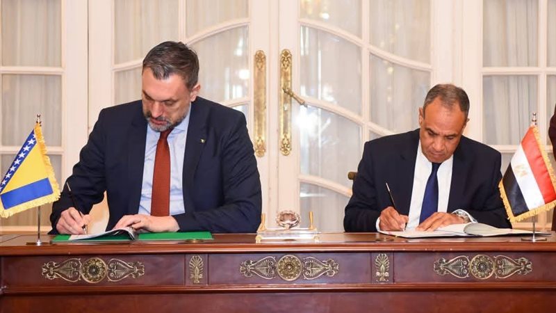 وزير الخارجية 