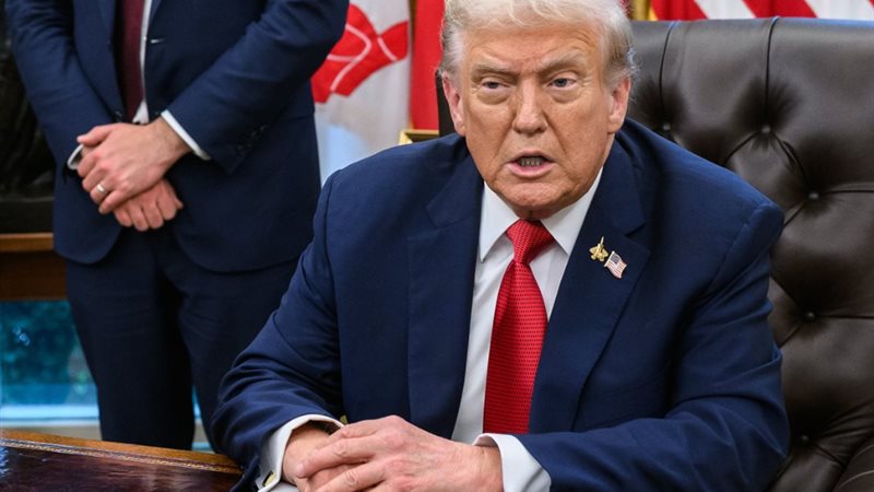 الرئيس الأمريكي دونالد