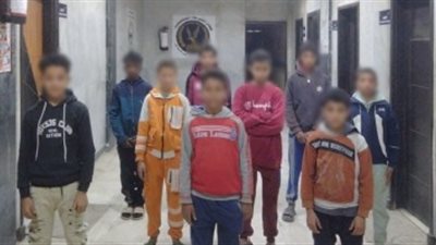 ضبط 7 رجال و5 سيدات لاستغلال الأطفال في أعمال التسول بالقاهرة والجيزة