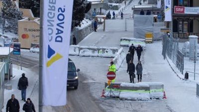 سياسة التخويف تصل للأسواق.. لماذا يصمت عمالقة وول ستريت عن ترامب؟