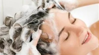 فروة الرأس أولاً.. خبراء يوضحون سر الشعر الصحي خلال الشتاء