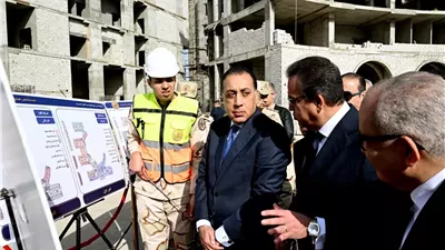 رئيس الوزراء: القطاع الطبي يحظى بأولوية مُتقدمة على أجندة عمل الحكومة