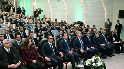 رئيس الوزراء يشهد افتتاح مستشفى كليوباترا التجمع