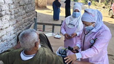 الرعاية الصحية: أكثر من 3000 حالة من أصحاب الأمراض المزمنة ضمن خدمات الزيارات المنزلية