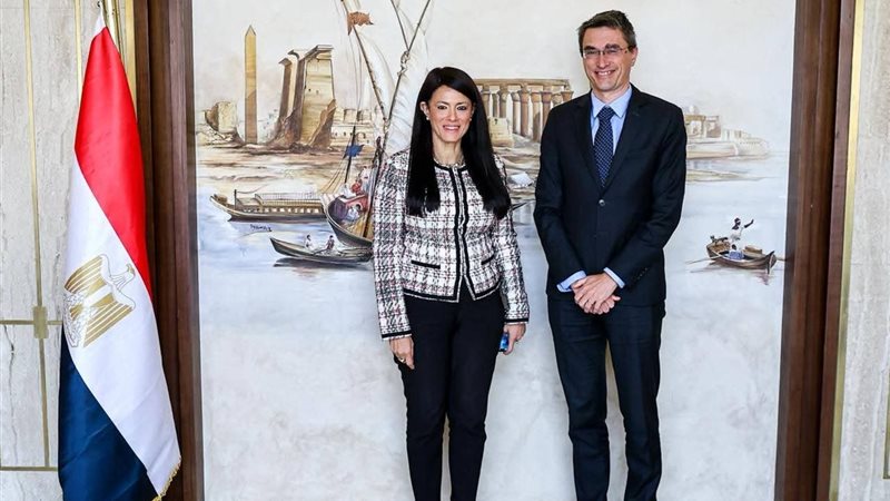 وزيرة التخطيط 