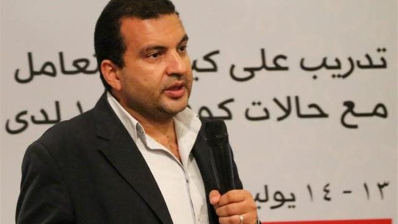 الدكتور عبد القادر