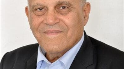 مجدي يعقوب يكسر القاعدة: لم أُجبر أولادي على الطب ورفضوا العيش في ظلي