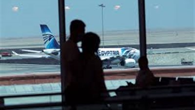 كيف عاد؟..  لماذا خالف وزير الطيران المدني القانون في تعيين رئيس «المصرية للمطارات»؟