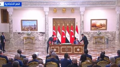 السيسي وأردوغان يشهدان توقيع مذكرات تفاهم تعيد رسم العلاقات المصرية التركية