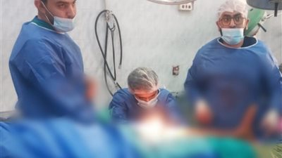 جراحة دقيقة لإطالة عظمة الفخذ تعيد الأمل لمريضة في الأربعين بمستشفى مغاغة
