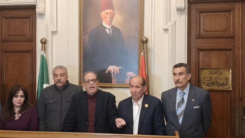 اللجنة المشرفة على