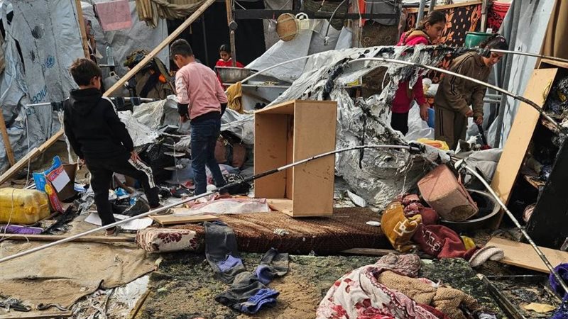 قصف مخيمات النازحين برفح