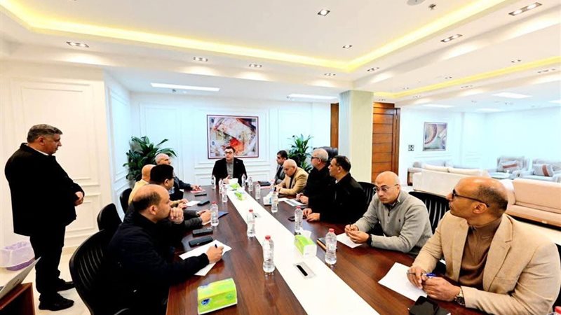 وزير الإسكان 