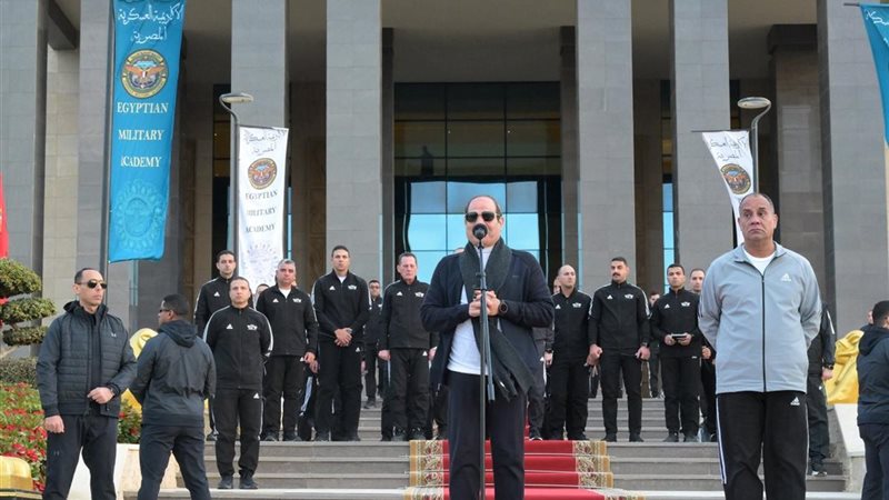 الرئيس السيسي داخل