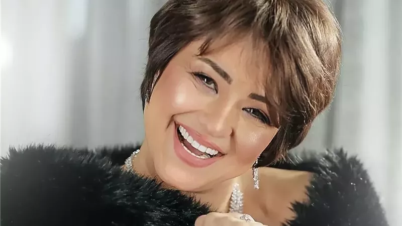 الفنانة مروة عبد