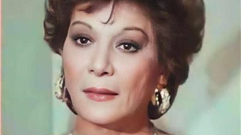 عايدة عبدالعزيز 