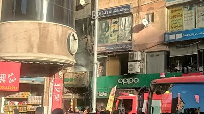 السيطرة على حريق هائل بعقار في شارع 45 بالإسكندرية دون إصابات