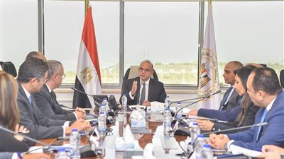  وزير الاستثمار: المستثمر الوطني والأجنبي شركاء نجاح وتنمية لتعزيز تنافسية الاقتصاد القومي