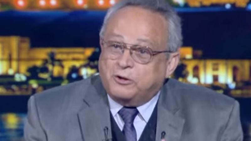 الدكتور أحمد زايد