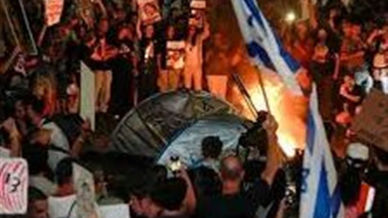 آلاف الإسرائيليين