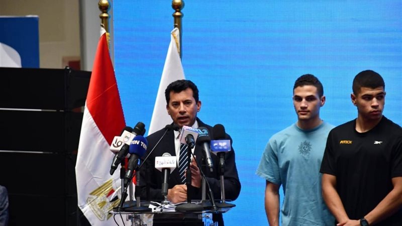 وزير الرياضة 