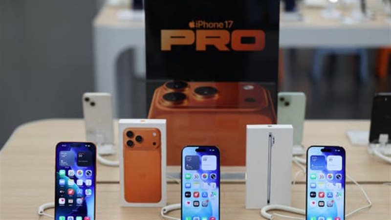 آيفون 17