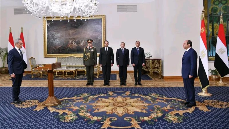 أثناء تأدية اليمين الدستوري 