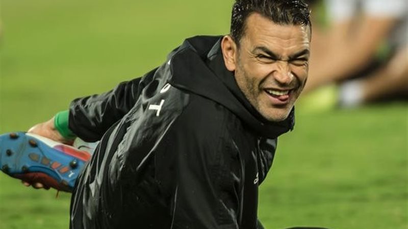 عصام الحضري