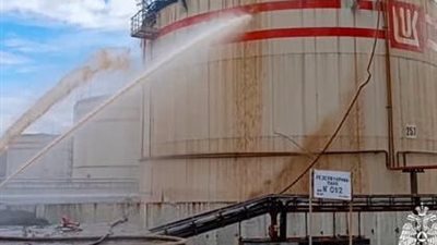 هجوم أوكراني يعيد إشعال جبهة الطاقة الروسية: أضرار واسعة في ميناء تامان وإصابات بشرية