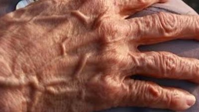 لغز الدم في فرسيس.. مسنة تُقتل داخل منزلها والذهب يقود لخيط الجريمة