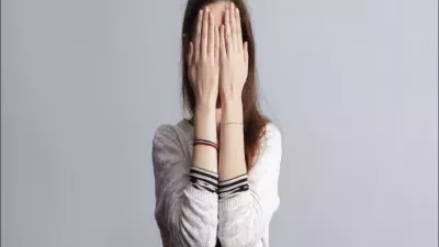 مفيدة شيحة تفتح النار على صمت المجتمع تجاه ضحايا التحرش