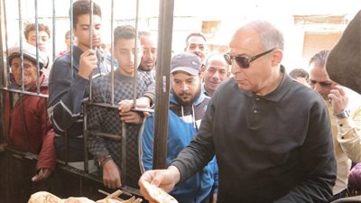 محافظ المنيا يتفقد جودة الخبز بأبوقرقاص ويشدد على التزام المخابز بالمواعيد الرمضانية