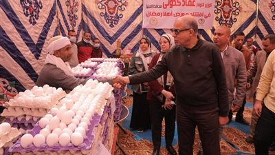 بتخفيضات 30%.. محافظ المنيا يفتتح «أهلاً رمضان» بأبوقرقاص ويوجه بتكثيف الرقابة