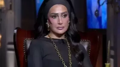 غادة عبد الرازق: لم أغيّر ملامحي بعمليات تجميل.. ولا أخشى العمر بل الغد