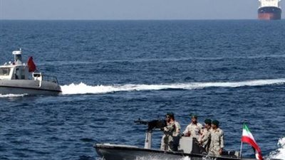 مناورات بحرية إيرانية روسية في بحر عمان: رسائل قوة مشتركة وتحركات في ممرات الطاقة