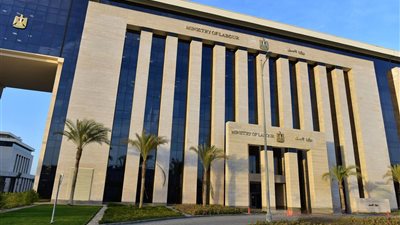 وزارة العمل: التفتيش على 2476 منشأة يعمل بها 62,196 عاملًا خلال أسبوع