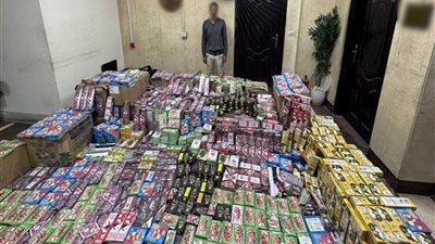 ضربة أمنية قوية.. سقوط تاجر المليونَي لعبة نارية في قبضة الأمن بالقاهرة