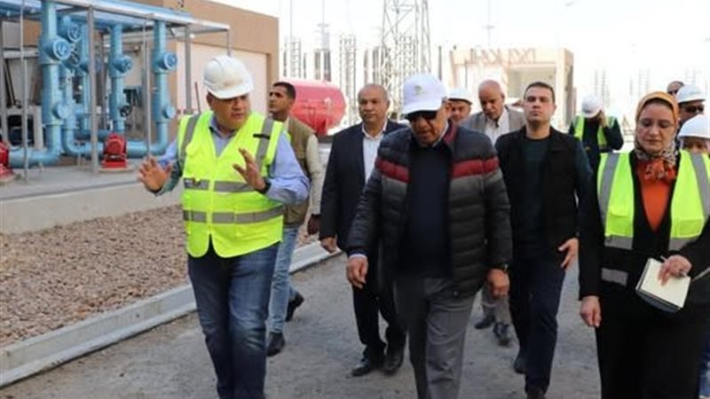 وزير الكهرباء يتفقد