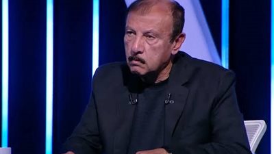 «يحتاج لدعم جماهيره».. محسن صالح يعلق على تراجع أداء الأهلي