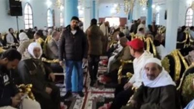 بدء عزاء والد مي عمر في البحيرة.. واستقبال ثانٍ بمسجد الشرطة بالشيخ زايد