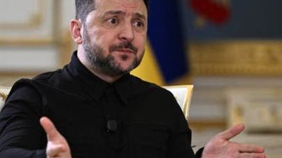 زيلينسكي يطالب واشنطن بتشديد الخناق على موسكو: سلام تحت الضغط أم تنازلات مكلفة؟