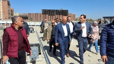 نائب وزيرة الإسكان يتفقد مشروعات مياه الشرب والصرف الصحي بالفيوم