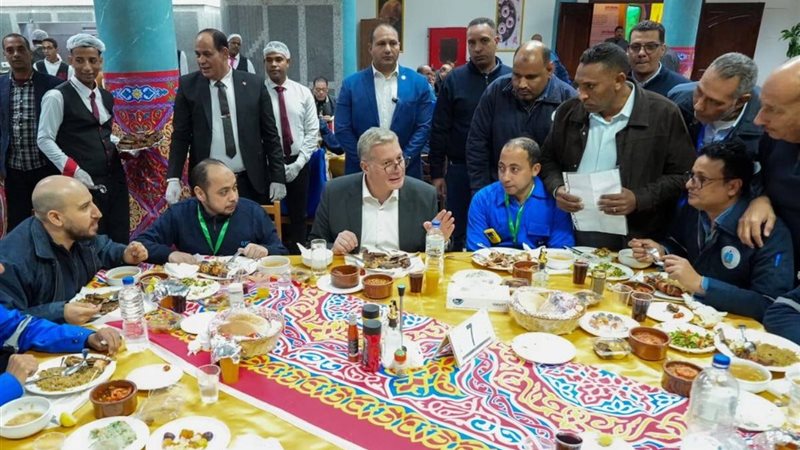  إفطار رمضان في حقول