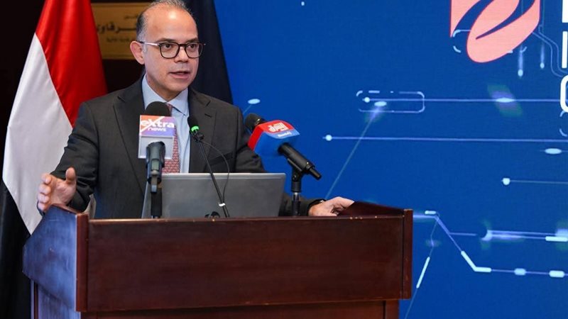 وزير الاستثمار والتجارة