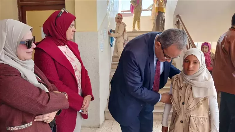 استبعاد مدير مدرسة