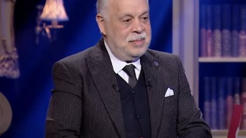 الدكتور أشرف زكي،