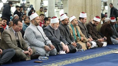 درس التراويح بالجامع الأزهر: رمضان مدرسة إيمانية يتعلم فيها المسلم معاني الإخلاص والتقوى