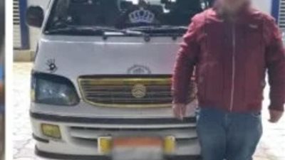 فيديو يوثق مخالفة.. ضبط سائق ميكروباص بالبحيرة يحمل ركابًا فوق الحمولة المقررة
